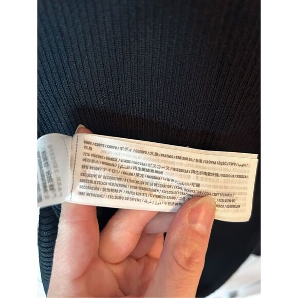 Abercrombie and Fitch sweater dress puffy, long sleeves stretchy black size smal - Picture 5 of 5